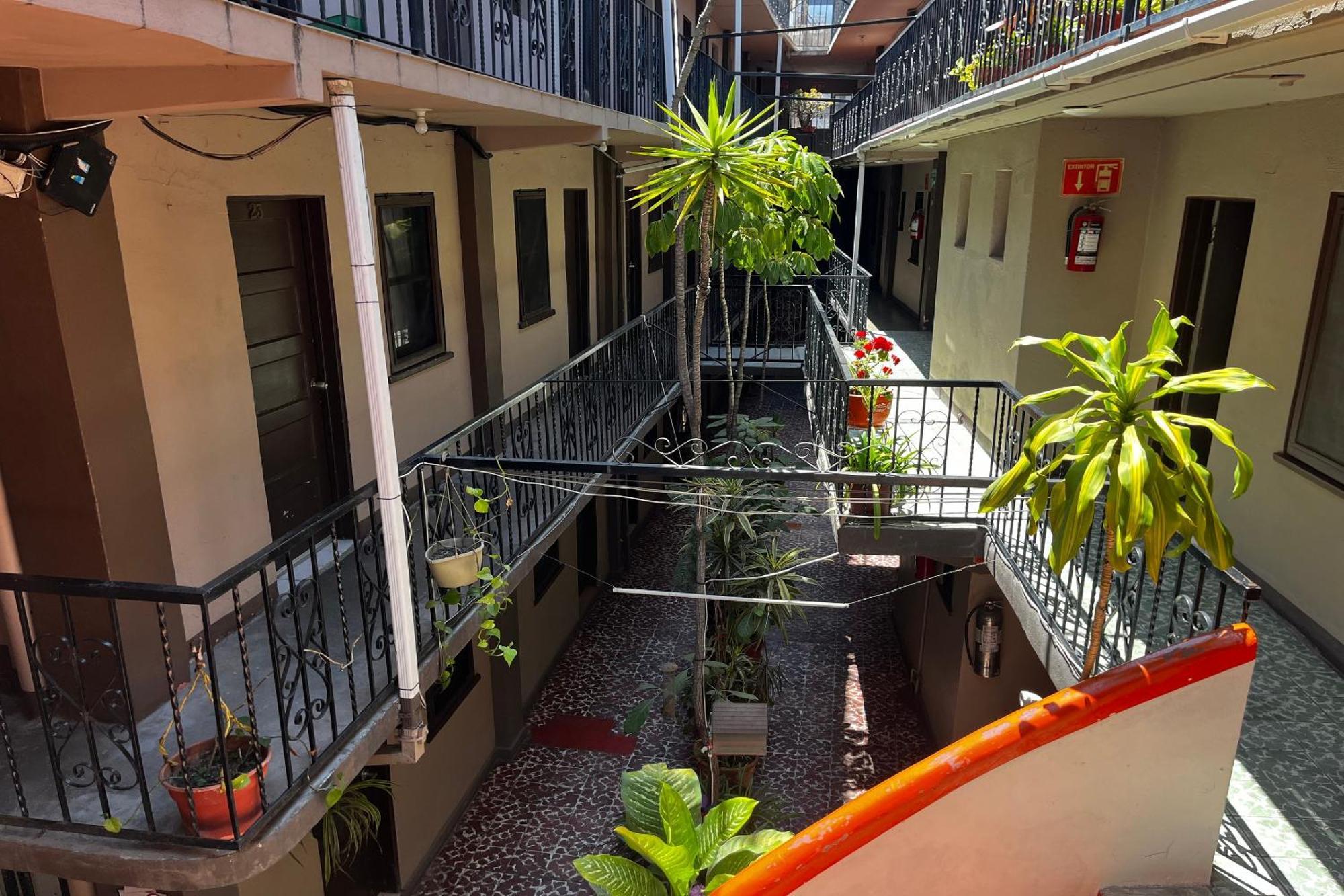 Oyo Hotel Linda ティファナ エクステリア 写真